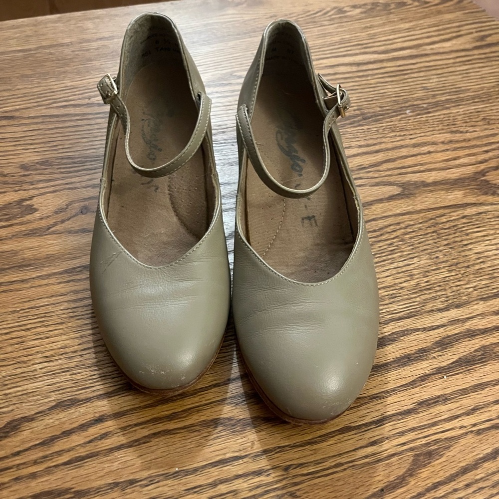 Capezio character shoes 550 leather